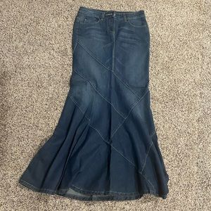 Bebe Mermaid Style Denim Skirt